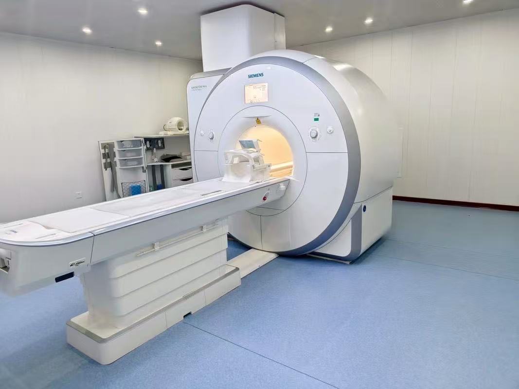 Siemens 3.0T MRI Scanner
